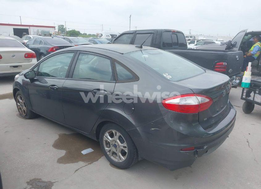 Photo 3 of 2015 Ford Fiesta SE (VIN 3FADP4BJ5FM101119)