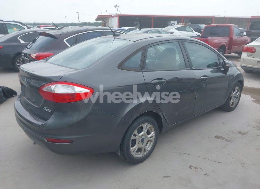 Photo 4 of 2015 Ford Fiesta SE (VIN 3FADP4BJ5FM101119)