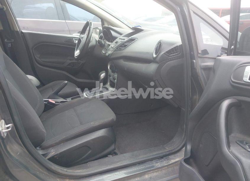 Photo 5 of 2015 Ford Fiesta SE (VIN 3FADP4BJ5FM101119)