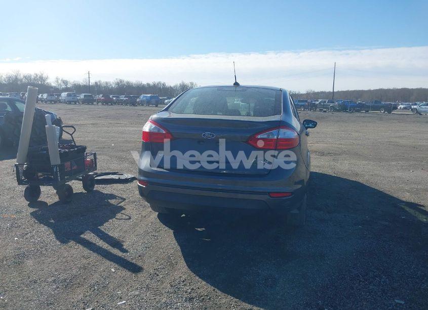 Photo 16 of 2015 Ford Fiesta SE (VIN 3FADP4BJ5FM219915)