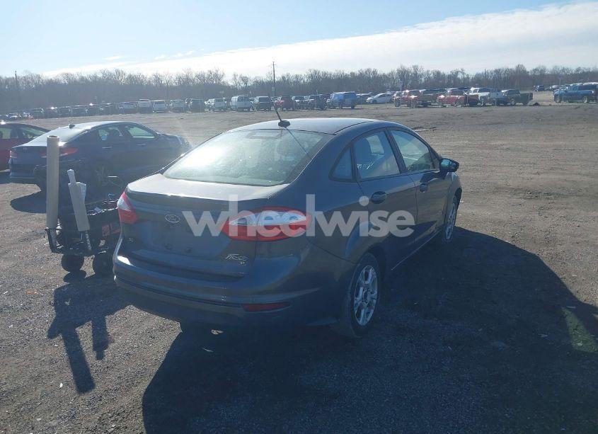 Photo 4 of 2015 Ford Fiesta SE (VIN 3FADP4BJ5FM219915)