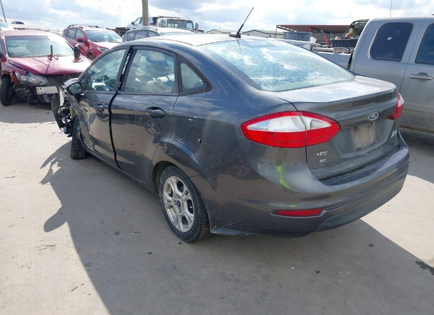 Photo 3 of 2016 Ford Fiesta SE (VIN 3FADP4BJ5GM156820)