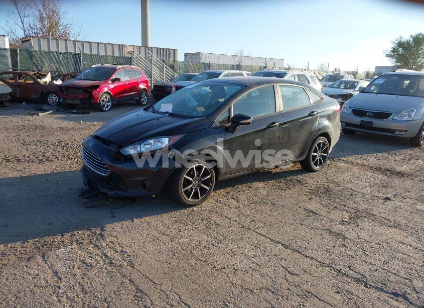 Photo 2 of 2016 Ford Fiesta SE (VIN 3FADP4BJ5GM162262)