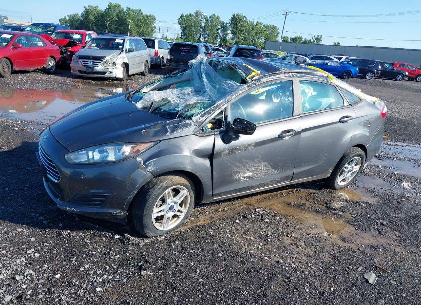 Photo 2 of 2017 Ford Fiesta SE (VIN 3FADP4BJ5HM137380)