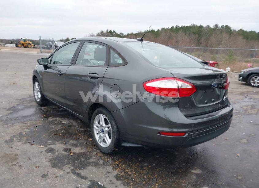 Photo 3 of 2017 Ford Fiesta SE (VIN 3FADP4BJ5HM170881)