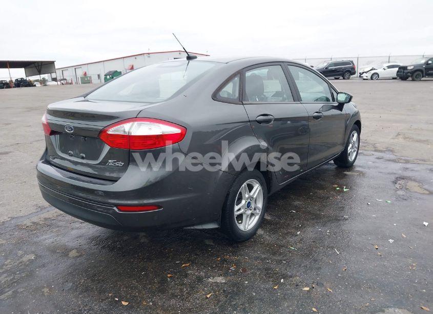 Photo 4 of 2017 Ford Fiesta SE (VIN 3FADP4BJ5HM170881)