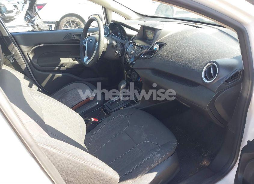 Photo 5 of 2018 Ford Fiesta SE (VIN 3FADP4BJ5JM110220)