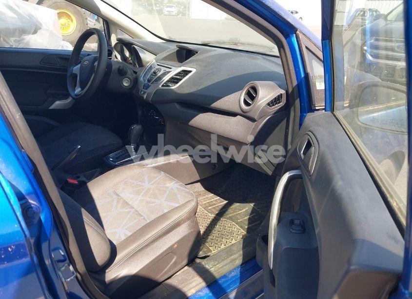 Photo 5 of 2011 Ford Fiesta SE (VIN 3FADP4BJ6BM145768)