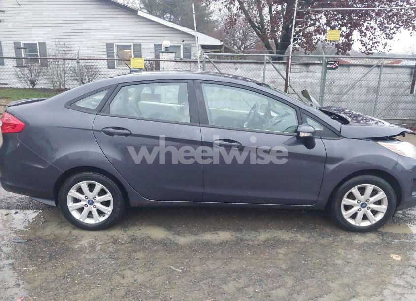 Photo 14 of 2013 Ford Fiesta SE (VIN 3FADP4BJ6DM103376)