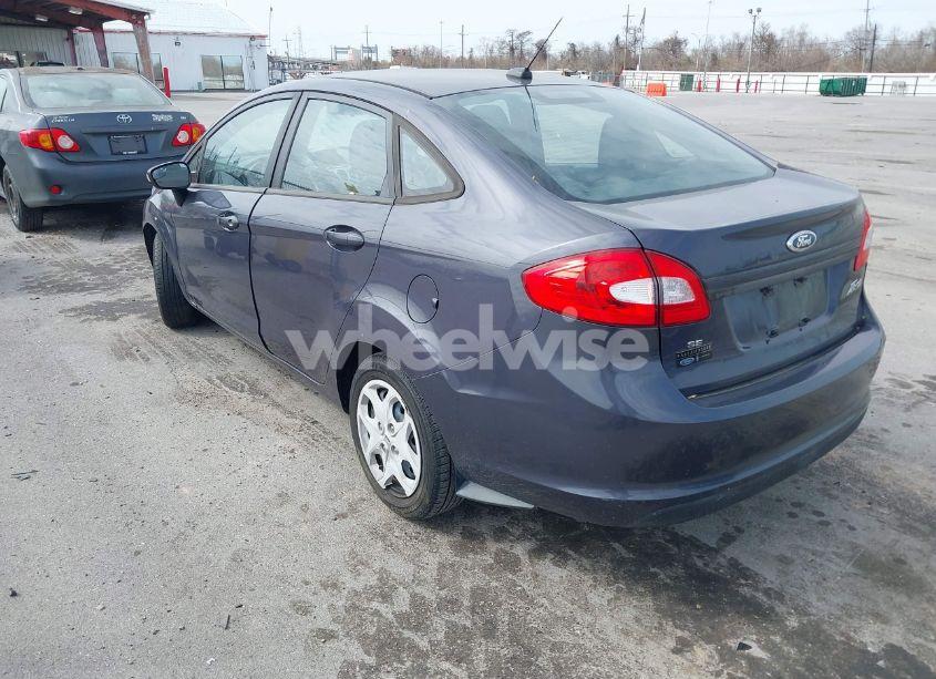 Photo 3 of 2013 Ford Fiesta SE (VIN 3FADP4BJ6DM171418)