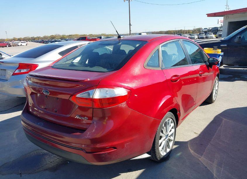 Photo 4 of 2014 Ford Fiesta SE (VIN 3FADP4BJ6EM110670)