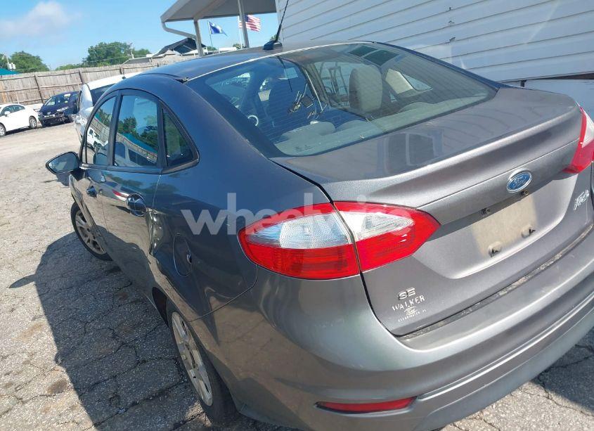 Photo 3 of 2014 Ford Fiesta SE (VIN 3FADP4BJ6EM186051)