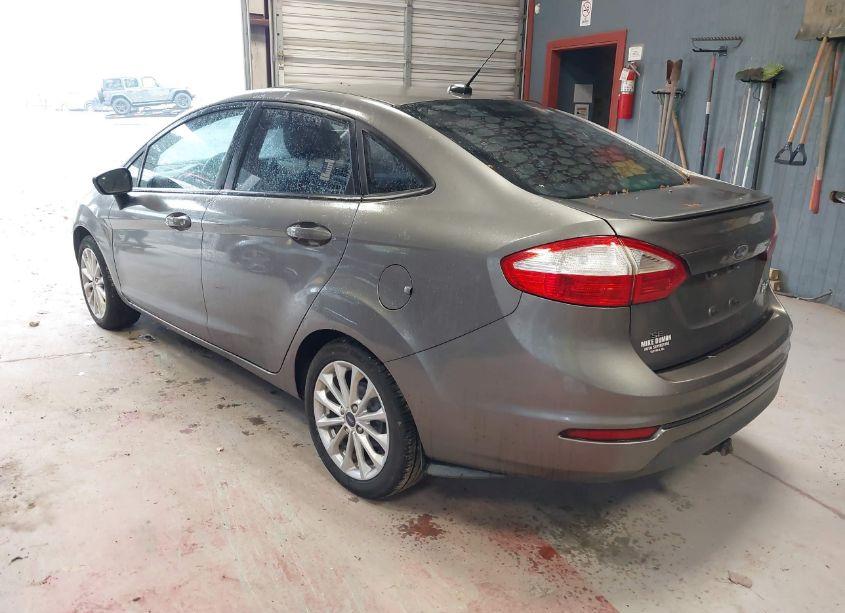 Photo 3 of 2014 Ford Fiesta SE (VIN 3FADP4BJ6EM189578)