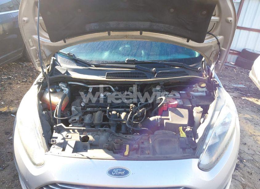 Photo 10 of 2015 Ford Fiesta SE (VIN 3FADP4BJ6FM117460)