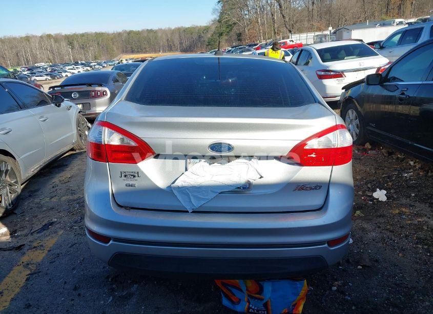 Photo 17 of 2015 Ford Fiesta SE (VIN 3FADP4BJ6FM117460)