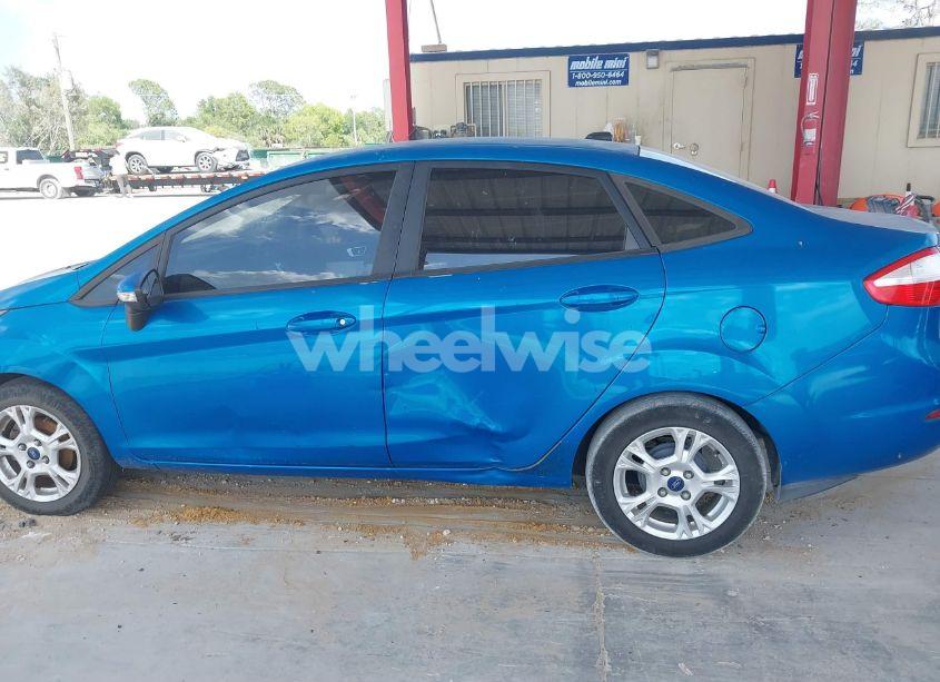Photo 6 of 2015 Ford Fiesta SE (VIN 3FADP4BJ6FM139250)