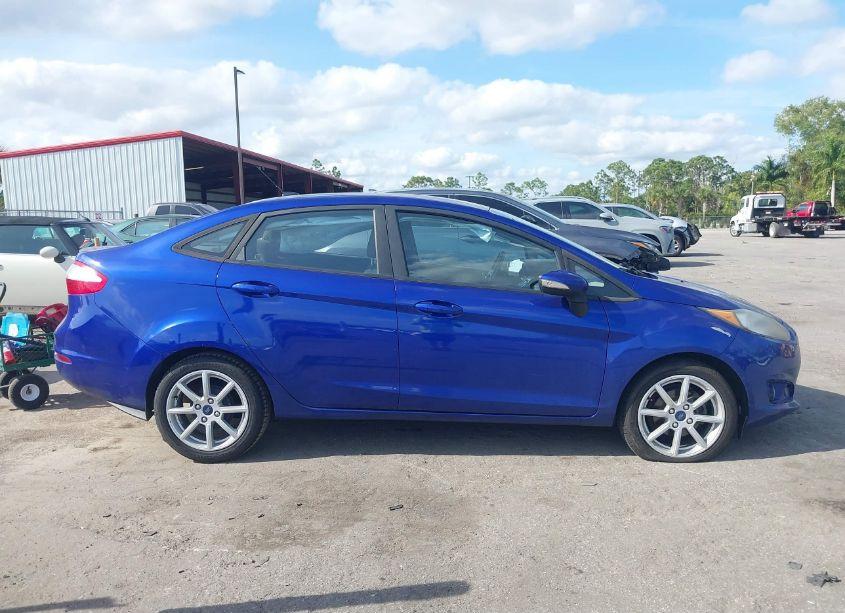 Photo 13 of 2015 Ford Fiesta SE (VIN 3FADP4BJ6FM196709)