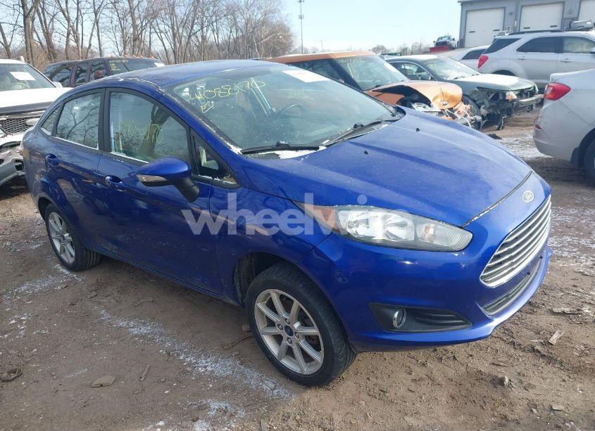 2015 Ford Fiesta SE (VIN 3FADP4BJ6FM208826) main photo