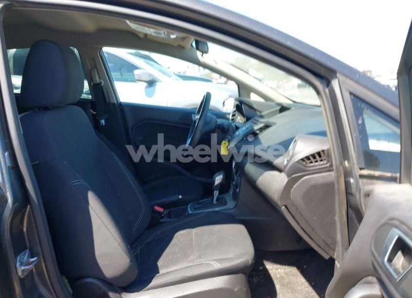 Photo 5 of 2015 Ford Fiesta SE (VIN 3FADP4BJ6FM225206)