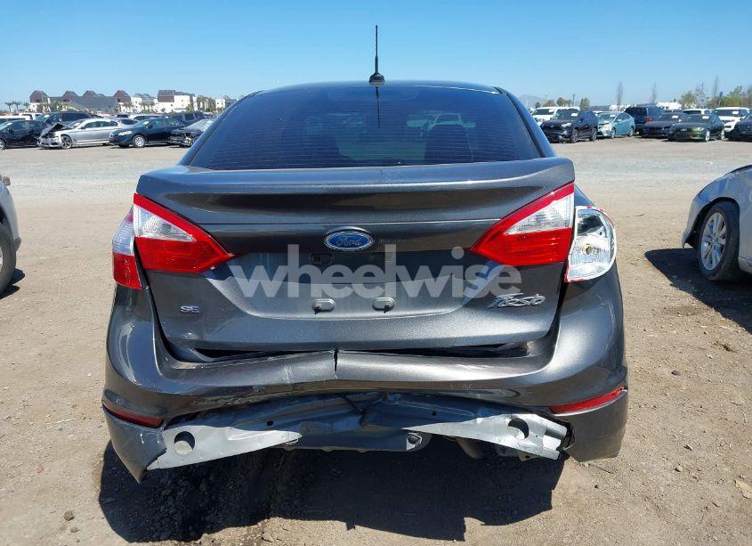 Photo 6 of 2015 Ford Fiesta SE (VIN 3FADP4BJ6FM225206)