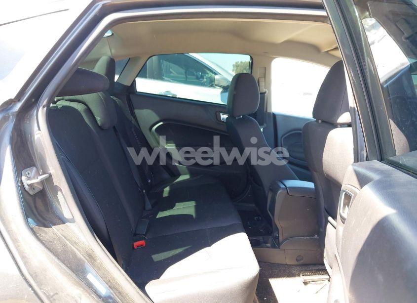 Photo 8 of 2015 Ford Fiesta SE (VIN 3FADP4BJ6FM225206)