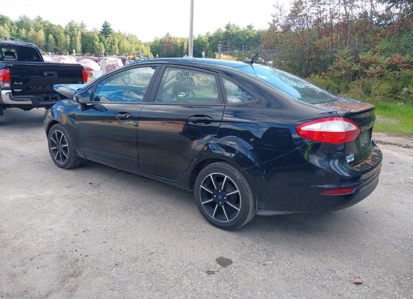 Photo 3 of 2017 Ford Fiesta SE (VIN 3FADP4BJ6HM165494)