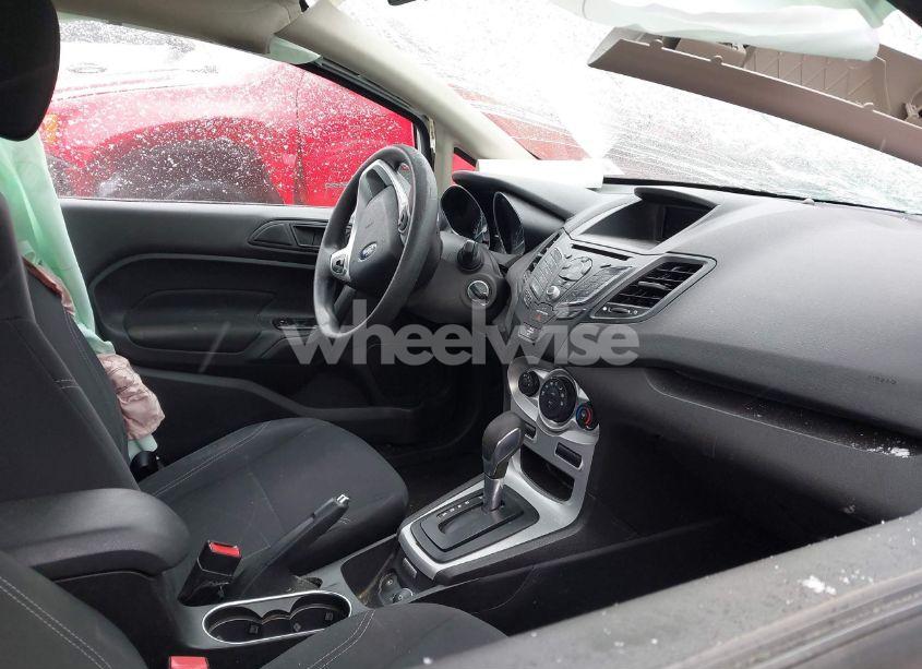 Photo 5 of 2019 Ford Fiesta SE (VIN 3FADP4BJ6KM112818)