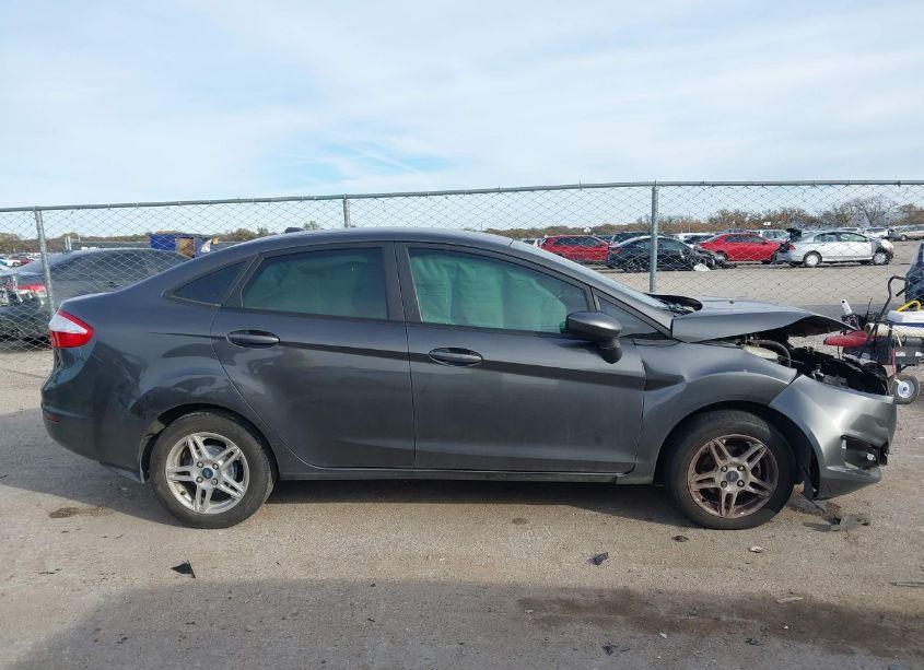 Photo 13 of 2019 Ford Fiesta SE (VIN 3FADP4BJ6KM118005)