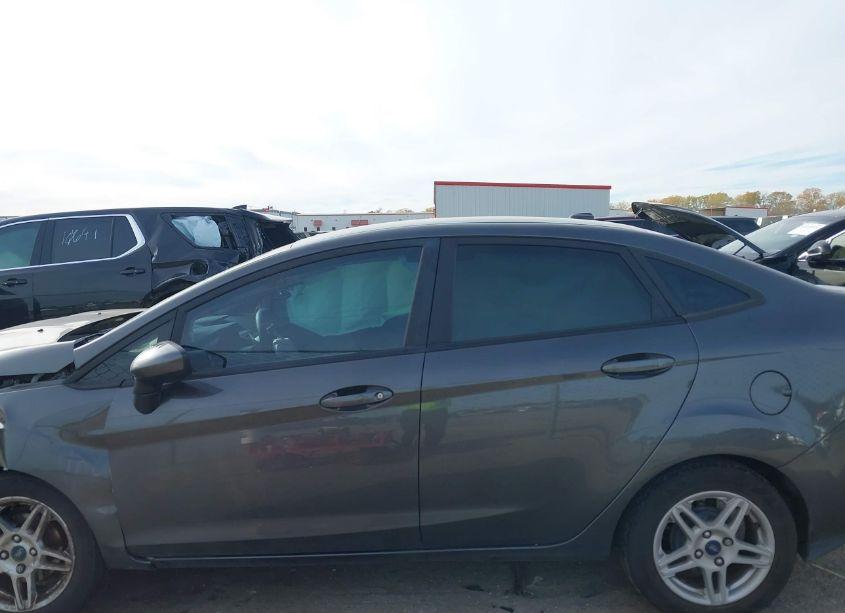 Photo 14 of 2019 Ford Fiesta SE (VIN 3FADP4BJ6KM118005)