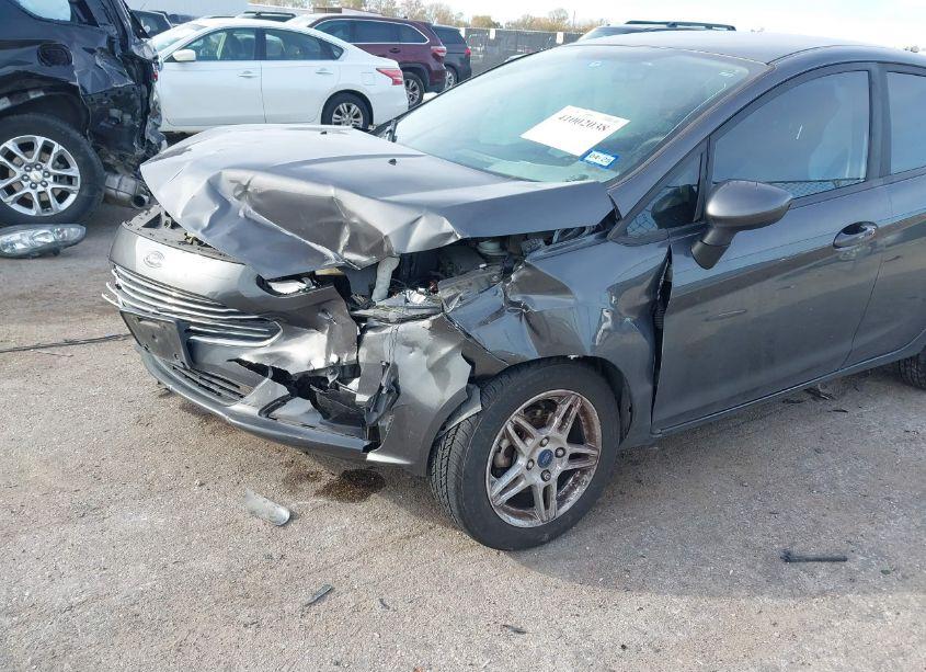 Photo 6 of 2019 Ford Fiesta SE (VIN 3FADP4BJ6KM118005)