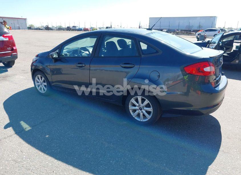 Photo 3 of 2011 Ford Fiesta SE (VIN 3FADP4BJ7BM135864)