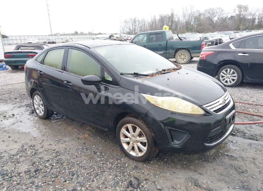 2011 Ford Fiesta SE (VIN 3FADP4BJ7BM216153) main photo