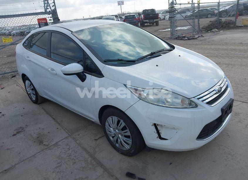 2011 Ford Fiesta SE (VIN 3FADP4BJ7BM239061) main photo