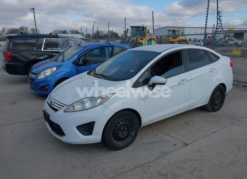 Photo 2 of 2011 Ford Fiesta SE (VIN 3FADP4BJ7BM239061)