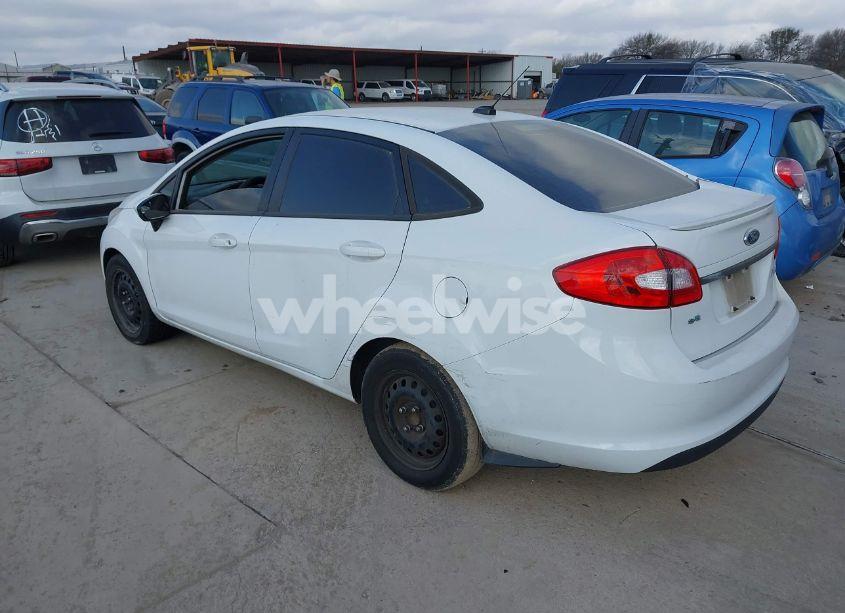 Photo 3 of 2011 Ford Fiesta SE (VIN 3FADP4BJ7BM239061)