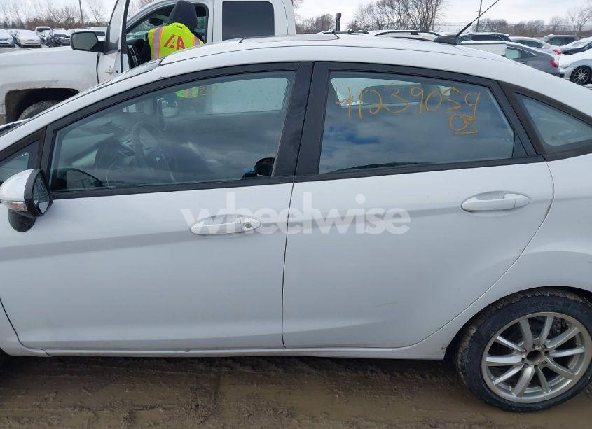Photo 14 of 2013 Ford Fiesta SE (VIN 3FADP4BJ7DM176210)
