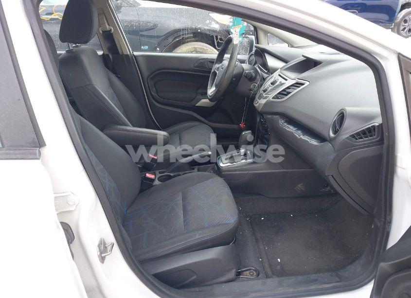 Photo 5 of 2013 Ford Fiesta SE (VIN 3FADP4BJ7DM176210)