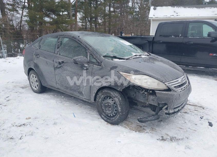 2013 Ford Fiesta SE (VIN 3FADP4BJ7DM191225) main photo