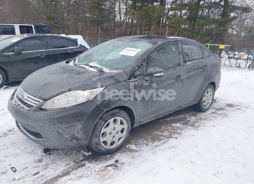 Photo 2 of 2013 Ford Fiesta SE (VIN 3FADP4BJ7DM191225)