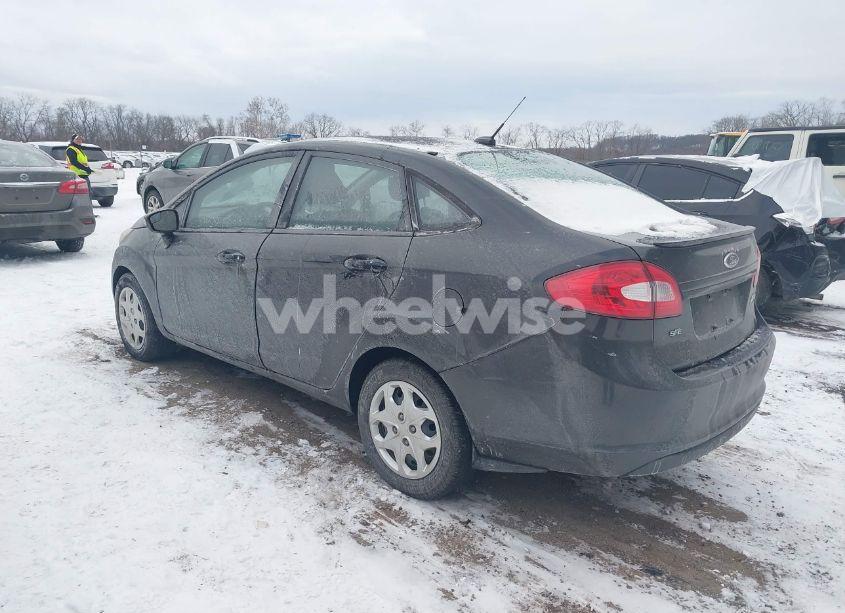 Photo 3 of 2013 Ford Fiesta SE (VIN 3FADP4BJ7DM191225)