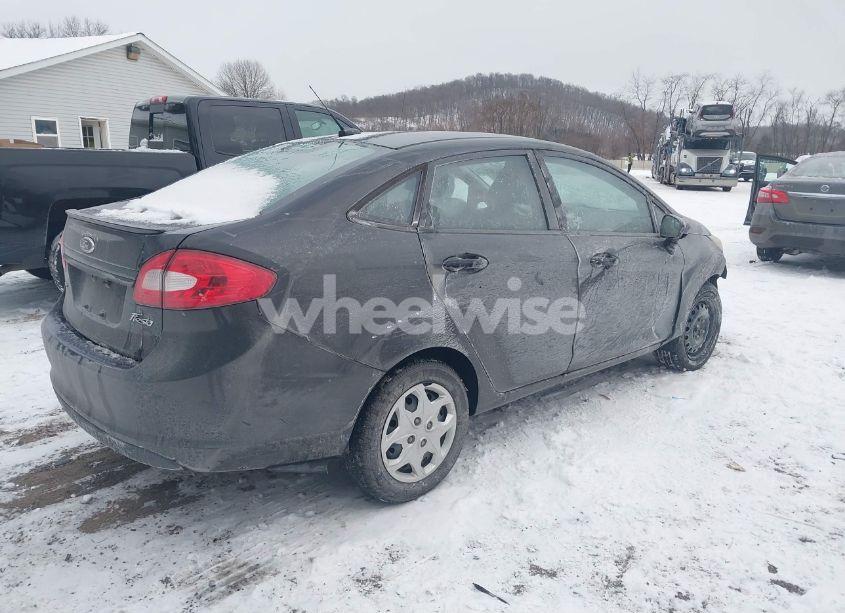 Photo 4 of 2013 Ford Fiesta SE (VIN 3FADP4BJ7DM191225)