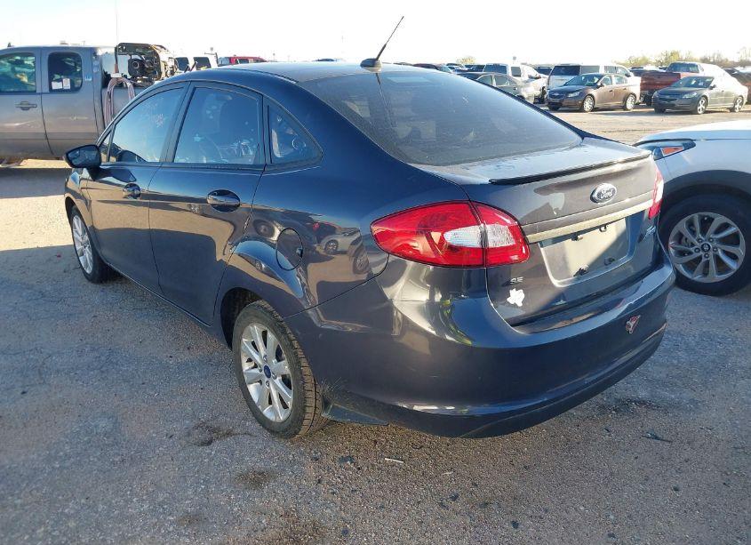 Photo 3 of 2013 Ford Fiesta SE (VIN 3FADP4BJ7DM213689)