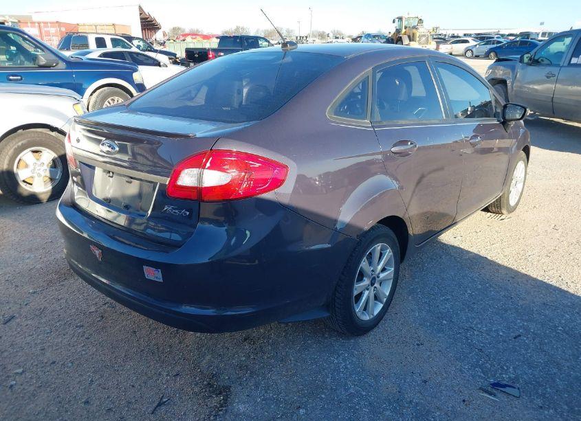Photo 4 of 2013 Ford Fiesta SE (VIN 3FADP4BJ7DM213689)