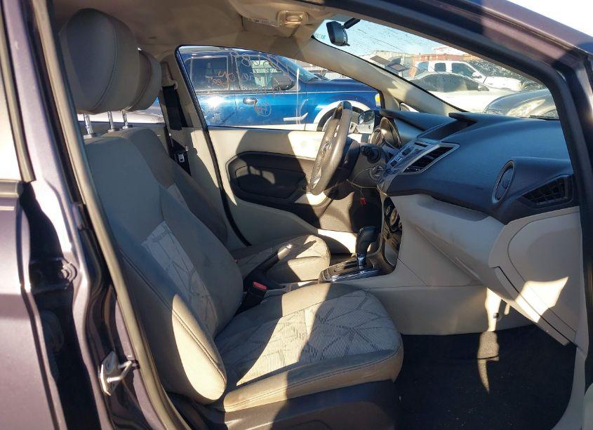 Photo 5 of 2013 Ford Fiesta SE (VIN 3FADP4BJ7DM213689)