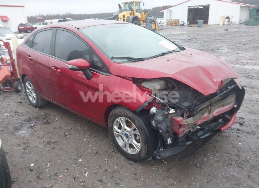 2014 Ford Fiesta SE (VIN 3FADP4BJ7EM116915) main photo