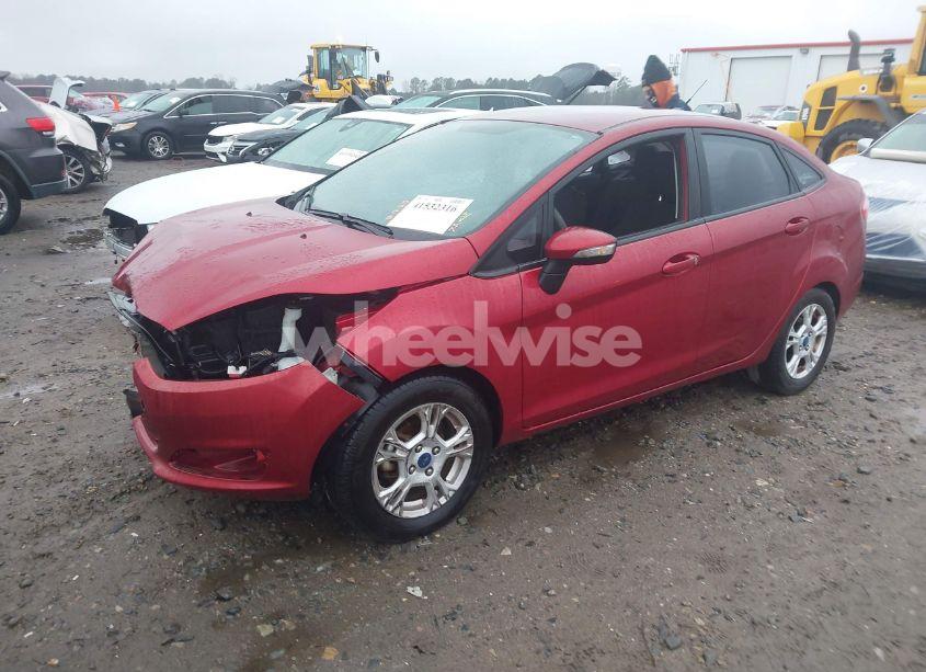 Photo 2 of 2014 Ford Fiesta SE (VIN 3FADP4BJ7EM116915)