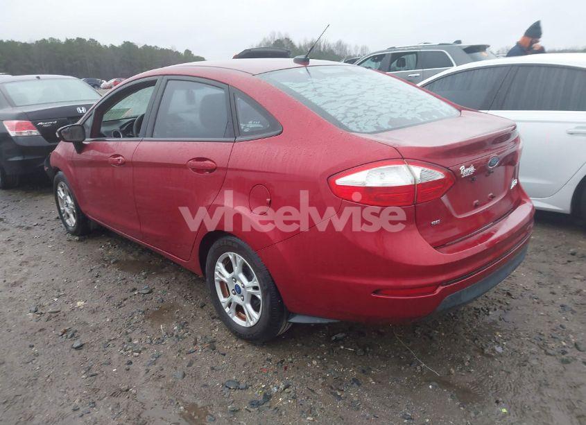 Photo 3 of 2014 Ford Fiesta SE (VIN 3FADP4BJ7EM116915)