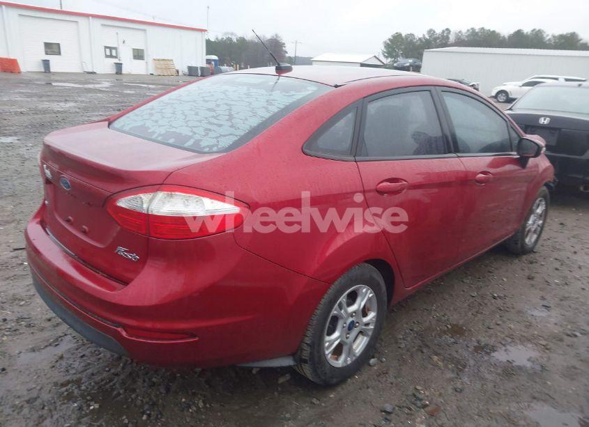 Photo 4 of 2014 Ford Fiesta SE (VIN 3FADP4BJ7EM116915)