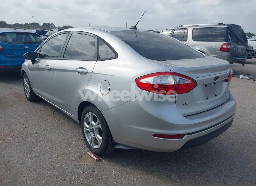 Photo 3 of 2014 Ford Fiesta SE (VIN 3FADP4BJ7EM203066)