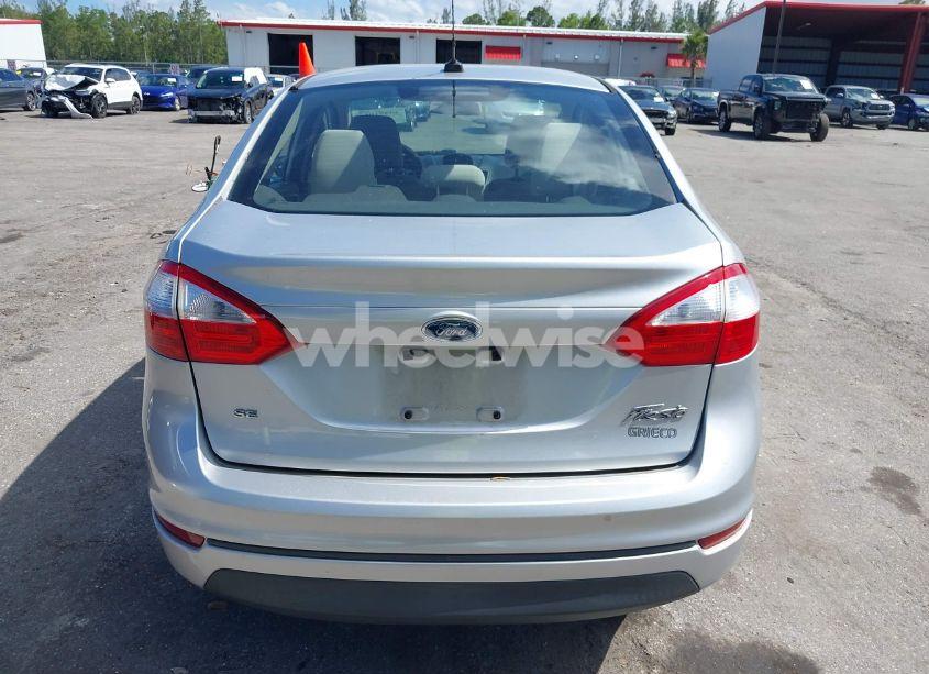 Photo 17 of 2014 Ford Fiesta SE (VIN 3FADP4BJ7EM219848)